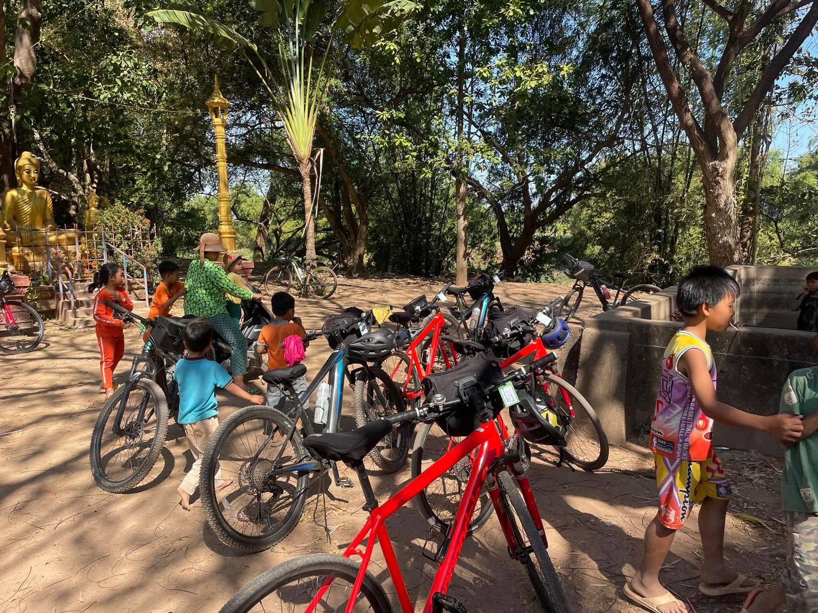 Phnom Penh Biking To Kampong Cham Siem Reap 3 Days